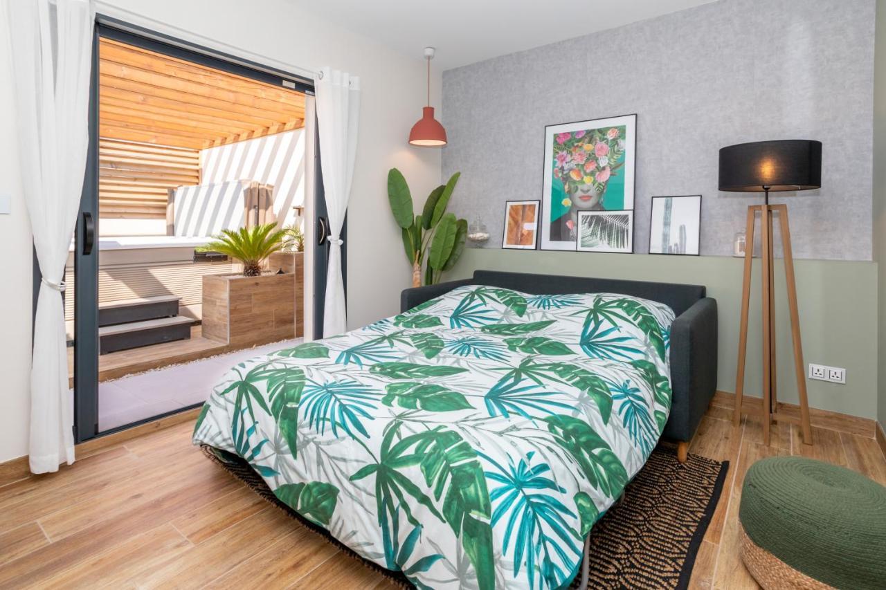 L'Entre Deux-Suite Romantique - Jacuzzi Privatif - Clim Reversible - Wifi Le Somail Bagian luar foto